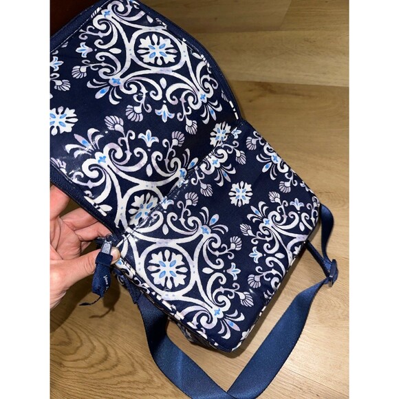 Vera Bradley lunch box - Picture 4 of 4